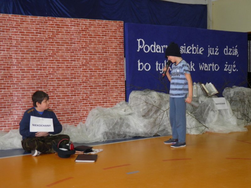 Przedstawienie "Niekochany"